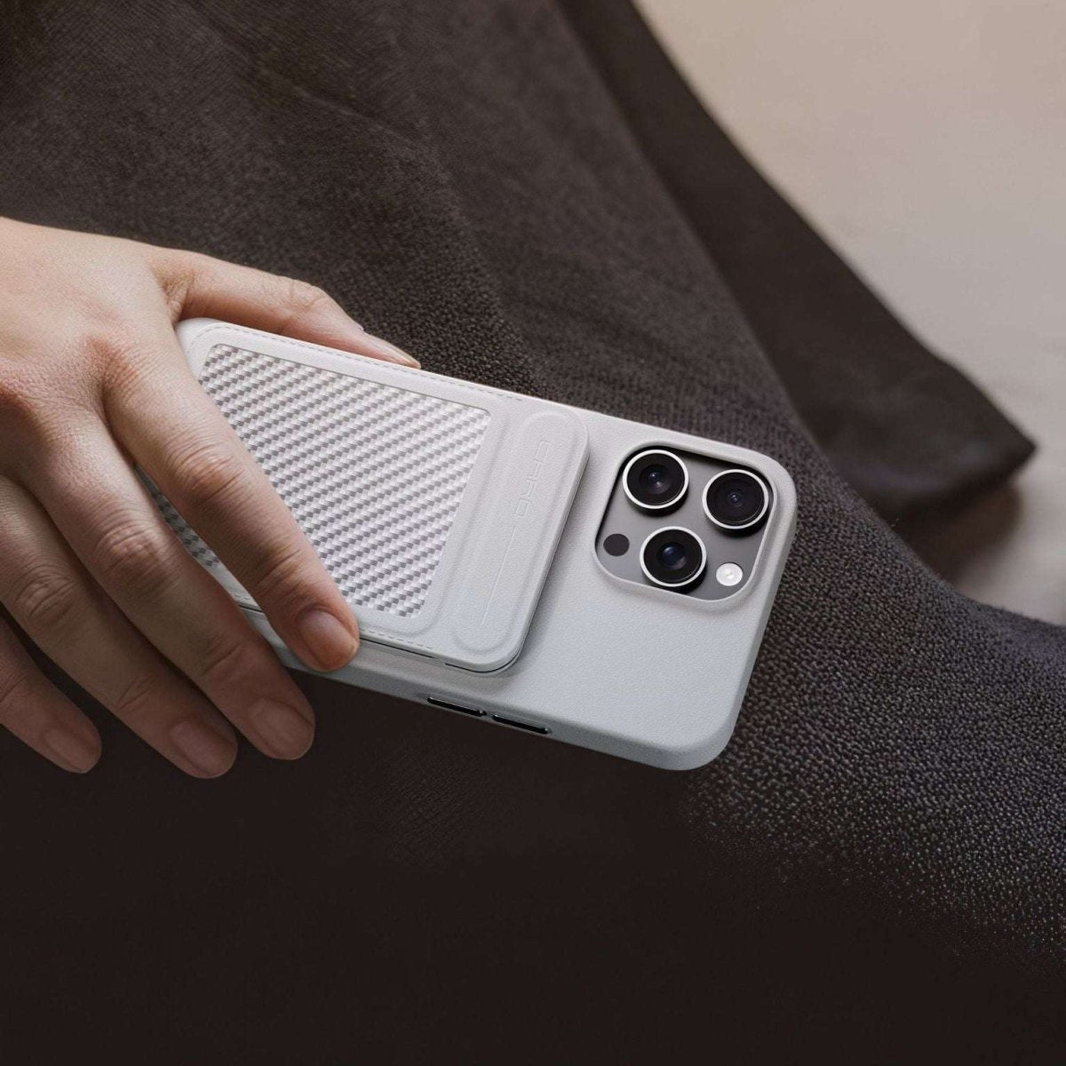 NexTECH® | CarbonShield MagSafe Wallet& Holder - NexTECH