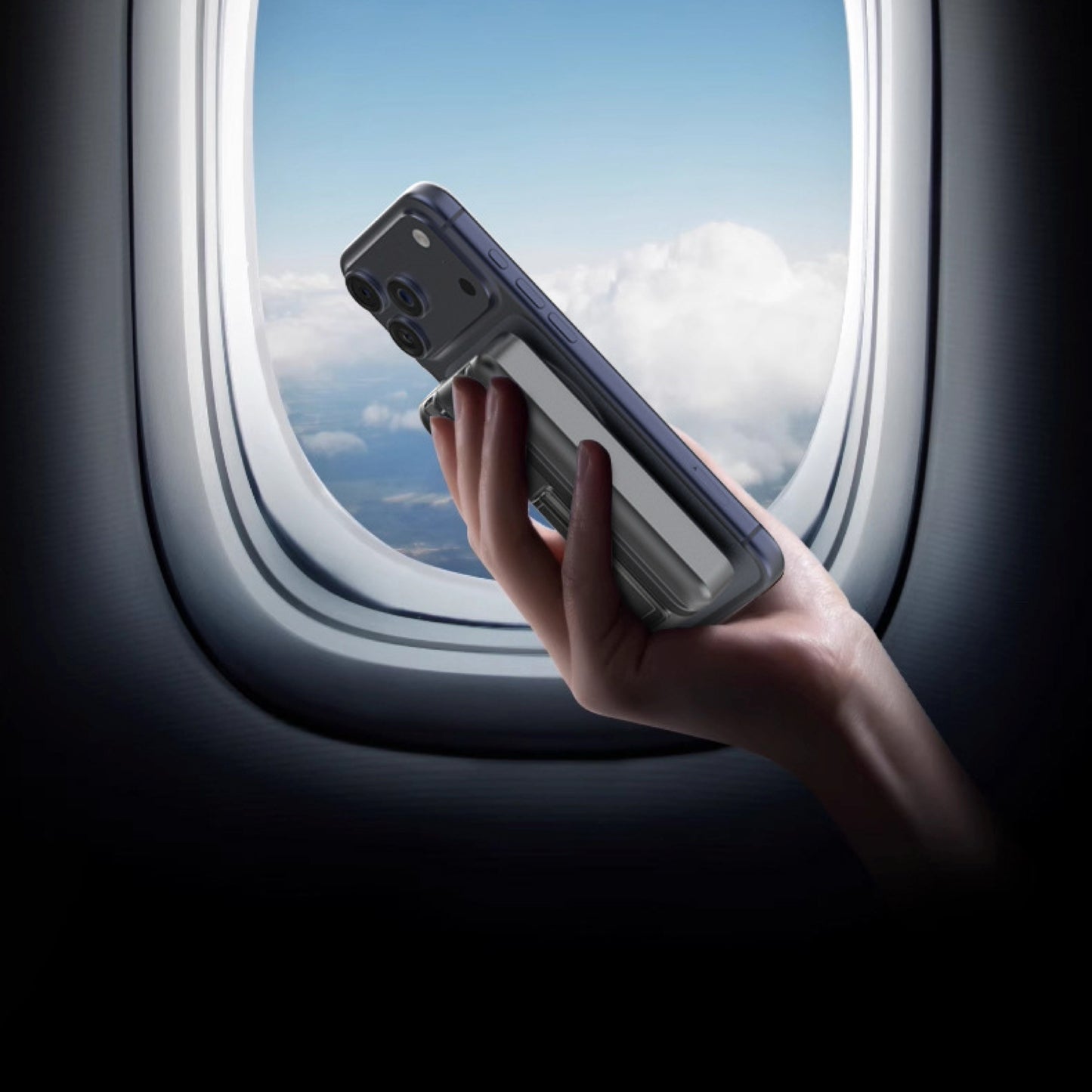 NexTECH® | MagSafe Wireless Power Bank for Multi-Device with Cable & Stand